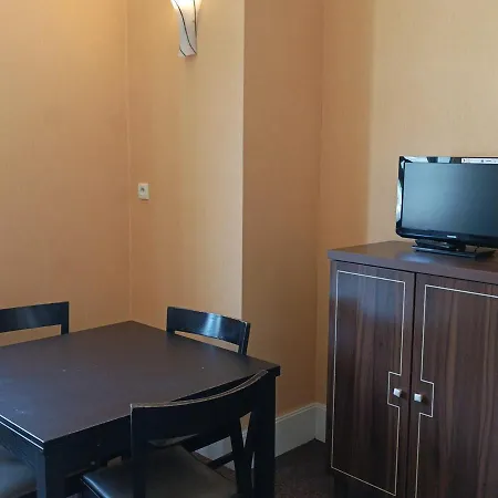 T3 Dans Château Avec Piscine Et Sauna à - 6 Pers, 55m² - Fr-1-165b-32 Jausiers