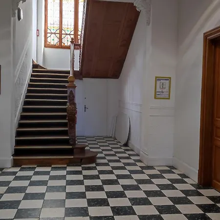 T3 Dans Château Avec Piscine Et Sauna à - 6 Pers, 55m² - Fr-1-165b-32 Appartement *