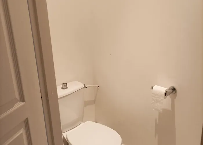 Apartment T3 Dans Chateau Avec Piscine Et Wifi, Animaux Admis, 6 Personnes - Fr-1-165b-32